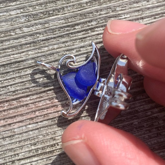 Sterling Silver Wave Locket Genuine Sea Glass Blue - Picture 4 of 4